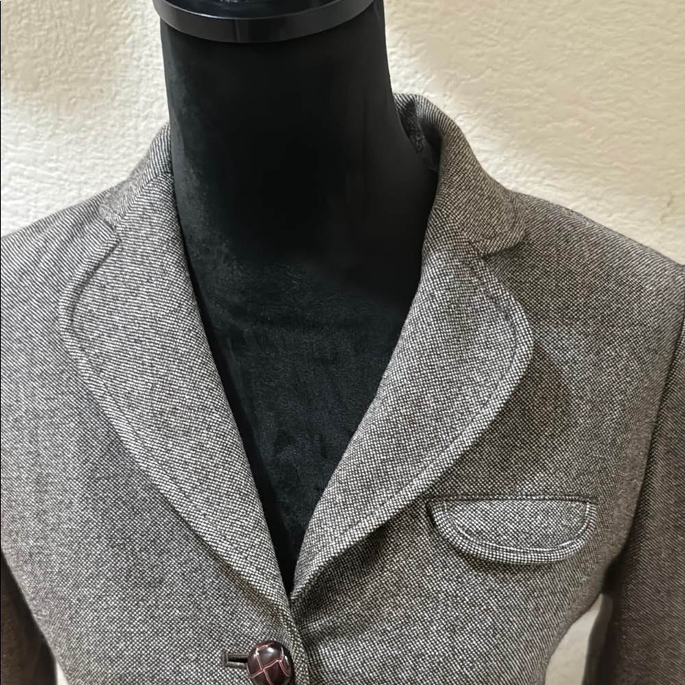Banana Republic Size 2 Brown button down Blazer!! - Picture 6 of 14